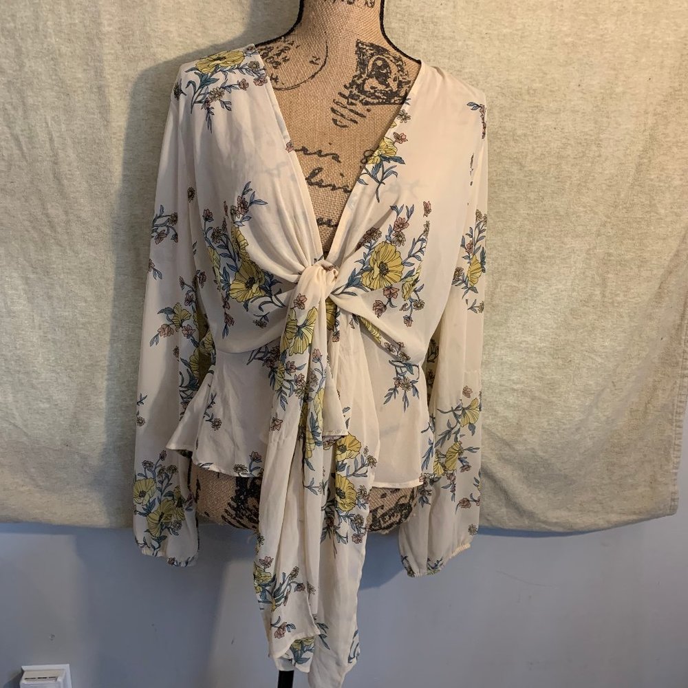 Forever 21 Contemporary Floral Tie Blouse